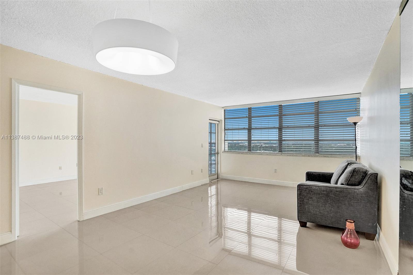 BUCKLEY TOWERS CONDO - EA - Residential