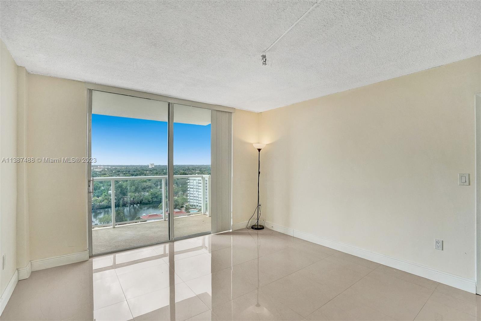 BUCKLEY TOWERS CONDO - EA - Residential