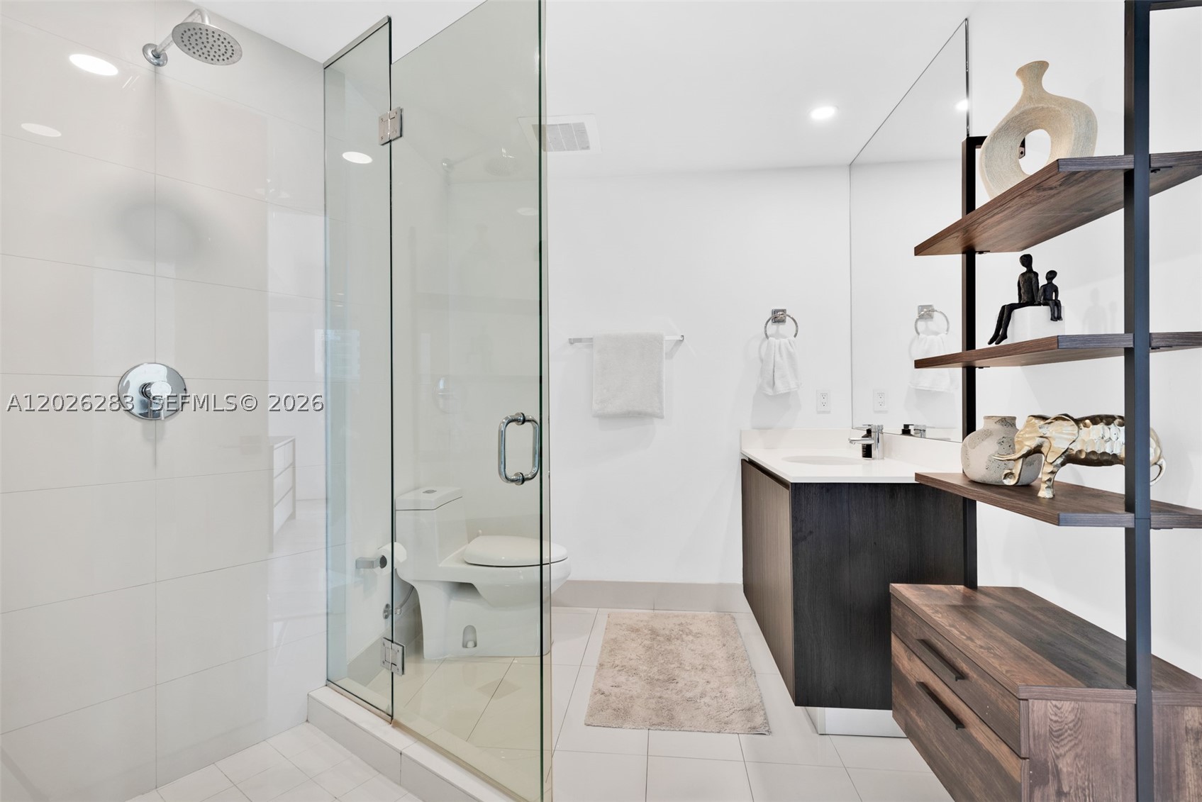 3401 MIDTOWN CONDO - Residential