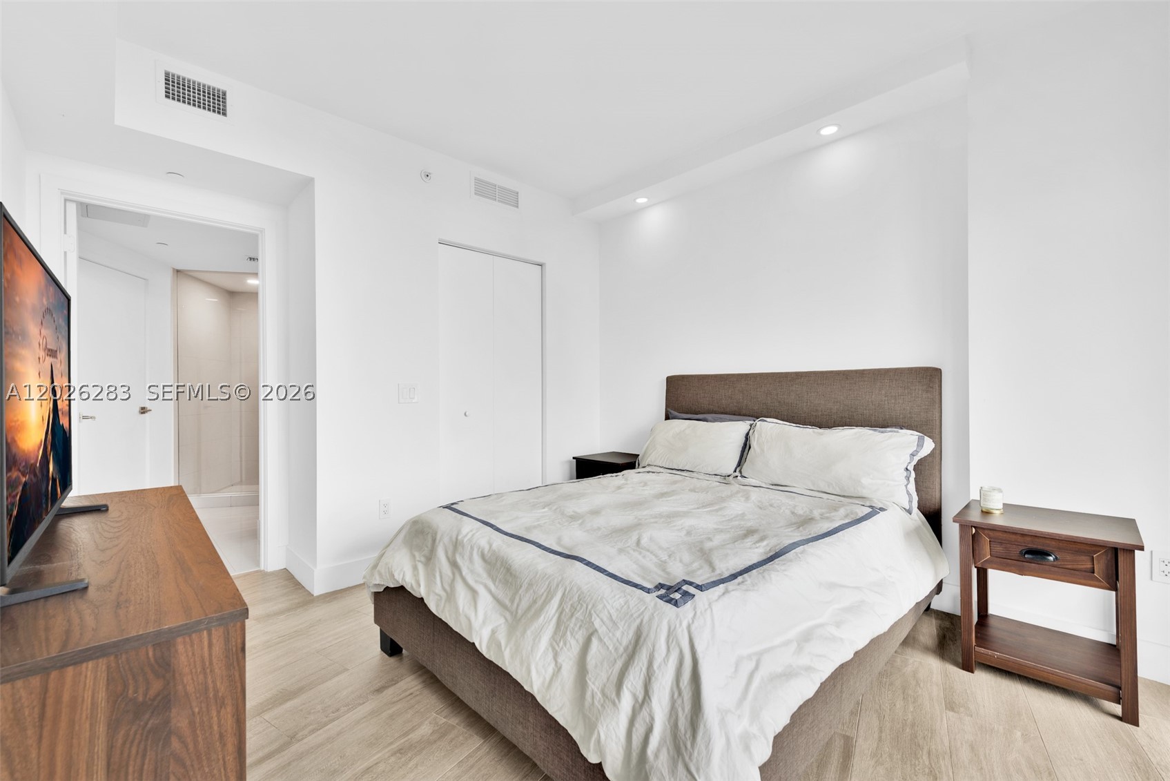 3401 MIDTOWN CONDO - Residential