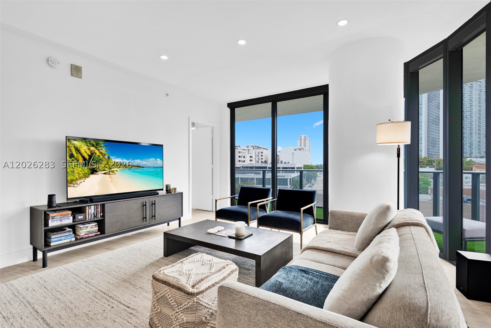 3401 MIDTOWN CONDO - Residential