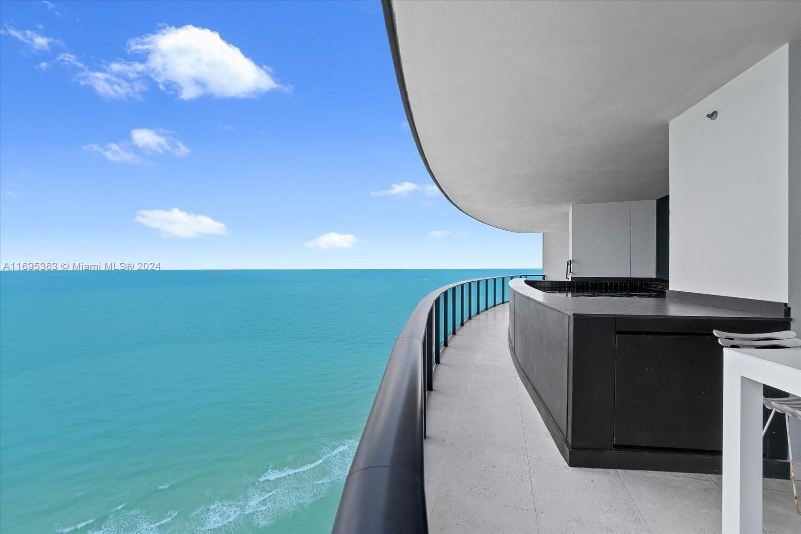 18555 COLLINS AVENUE COND - Residential