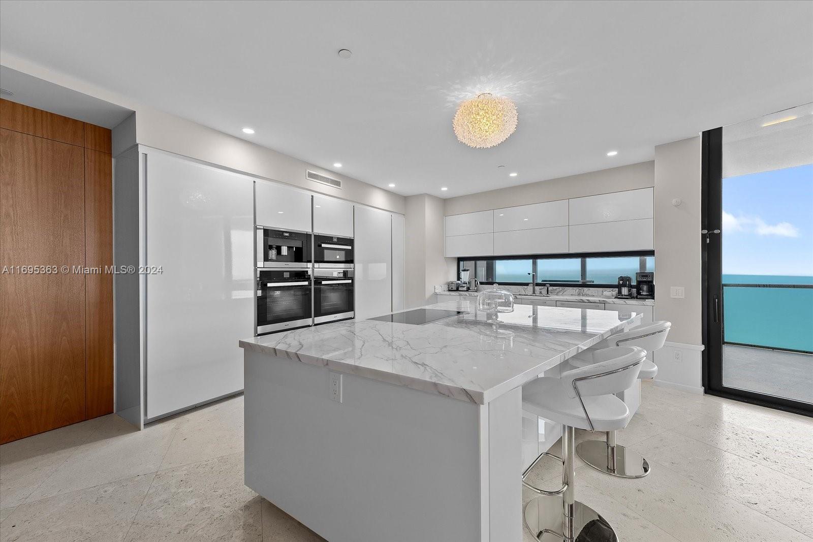 18555 COLLINS AVENUE COND - Residential