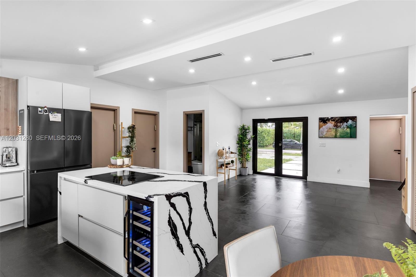 GILL ISLES - Residential