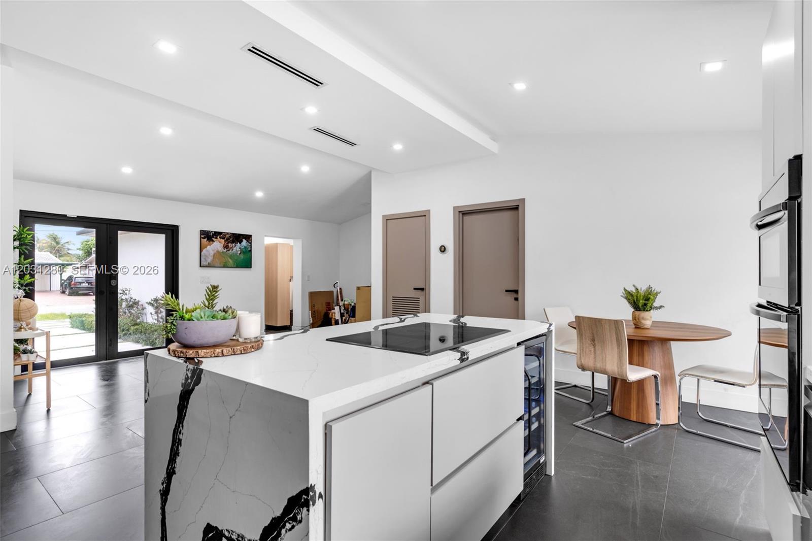 GILL ISLES - Residential