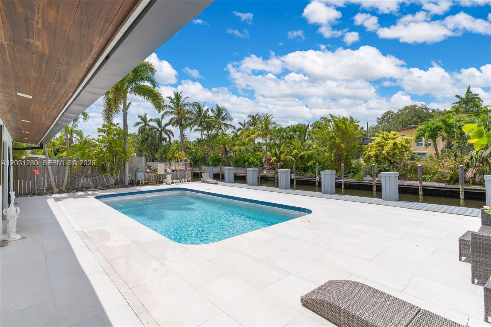 GILL ISLES - Residential