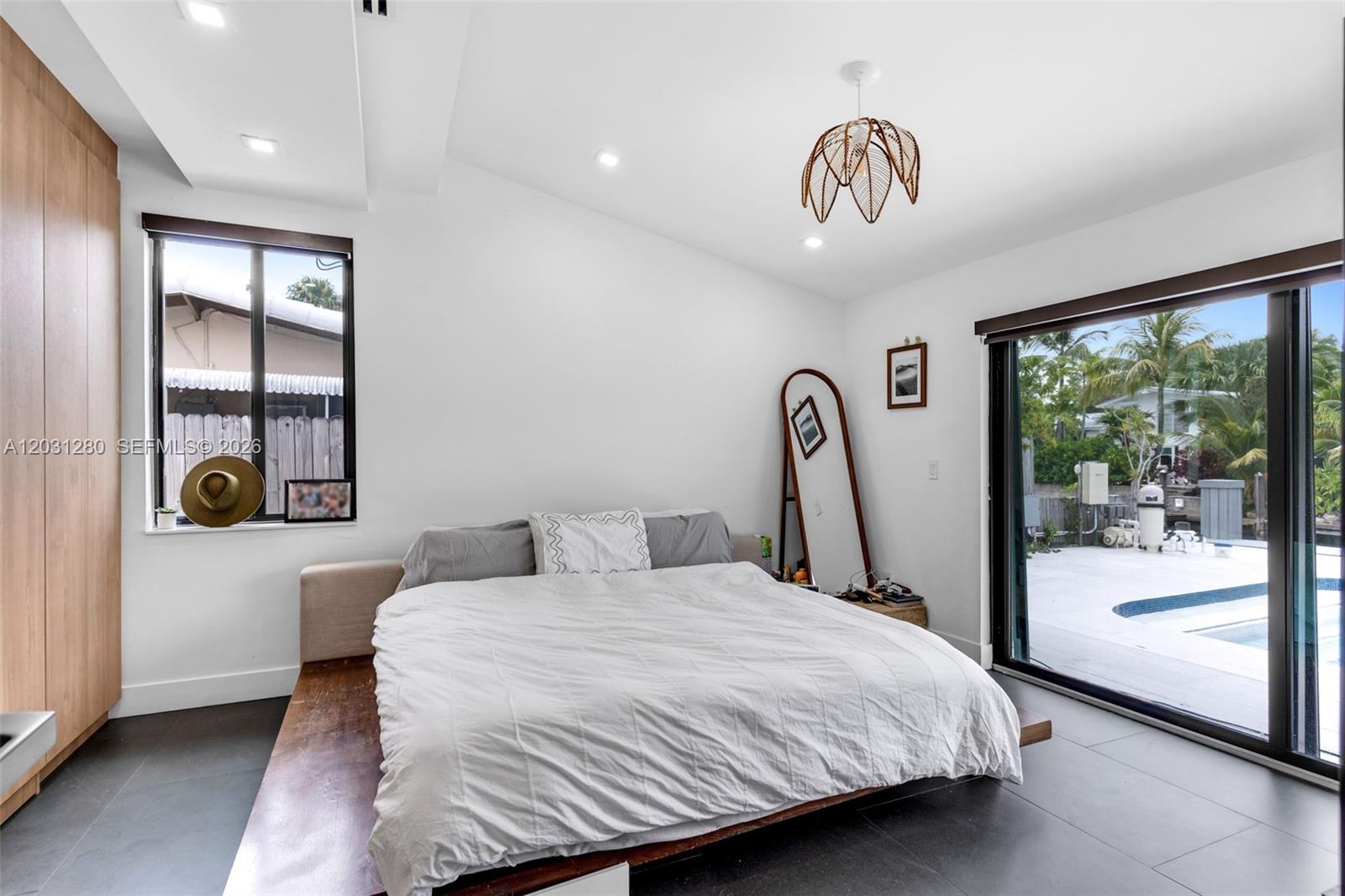 GILL ISLES - Residential