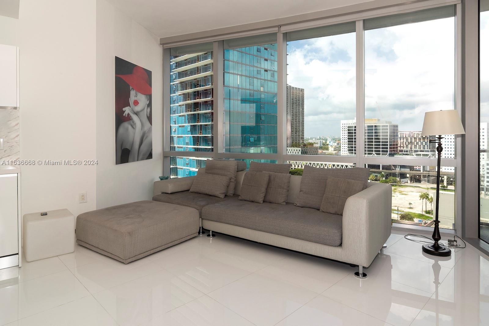 PARAMOUNT MIAMI WORLDCENT - Residential