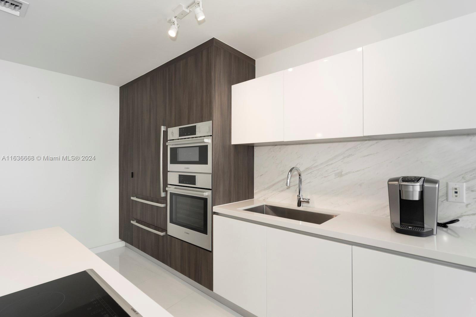 PARAMOUNT MIAMI WORLDCENT - Residential