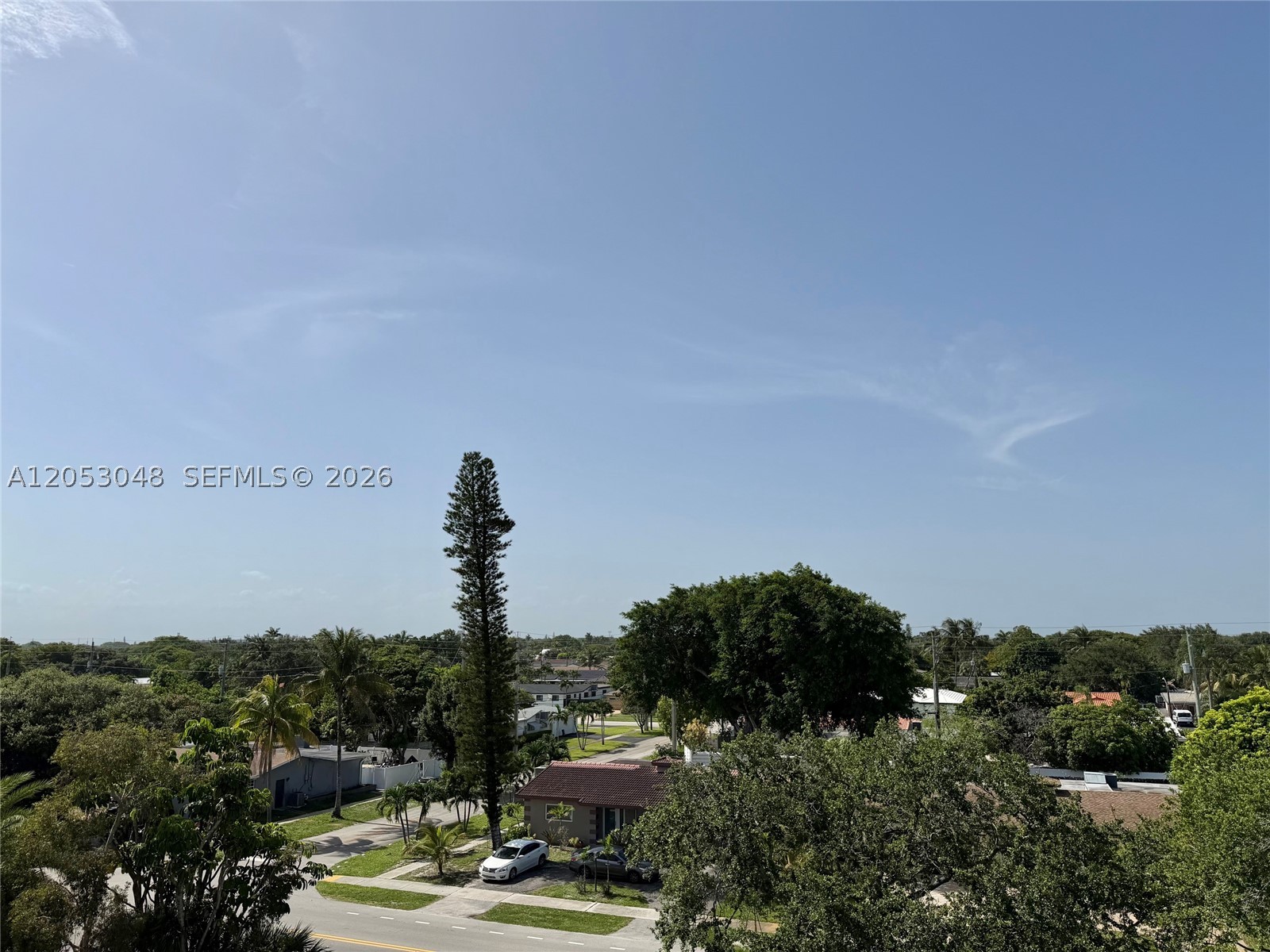 HILLCREST COUNTRY CLUB AP - Residential