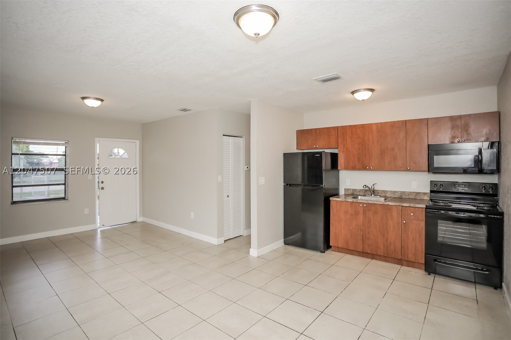 RICHMOND HEIGHTS - Residential Lease