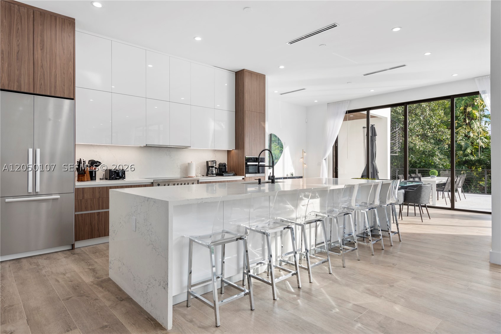 BAY LURE - Residential
