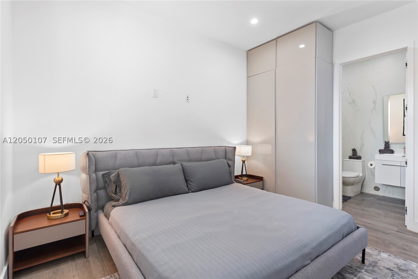 BAY LURE - Residential