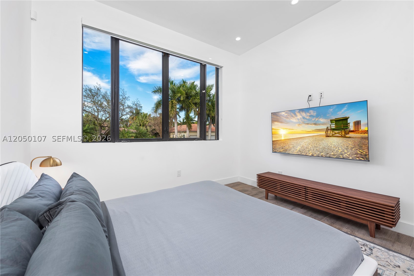 BAY LURE - Residential