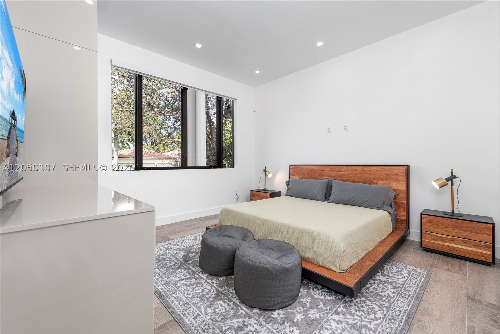 BAY LURE - Residential