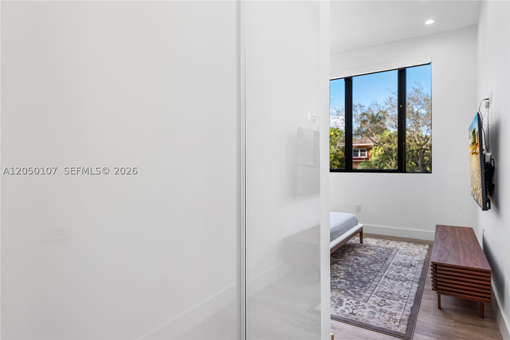BAY LURE - Residential