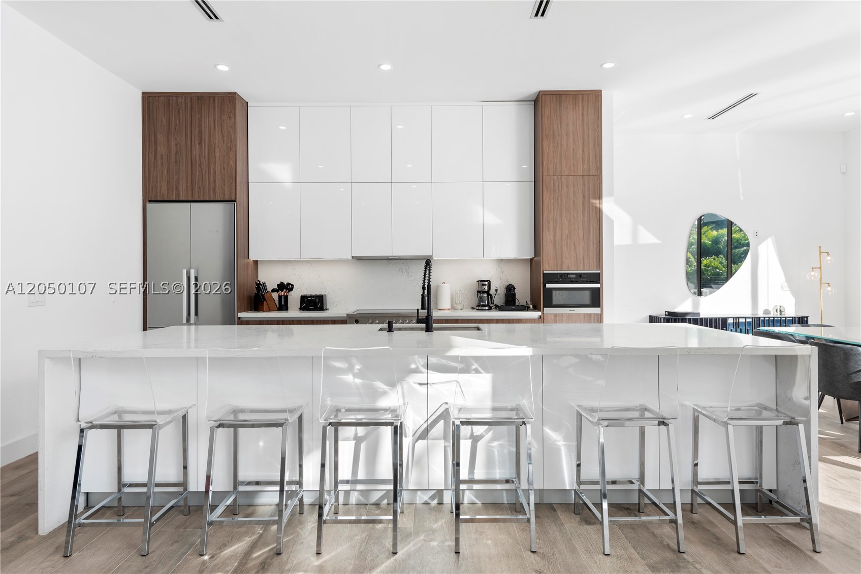 BAY LURE - Residential
