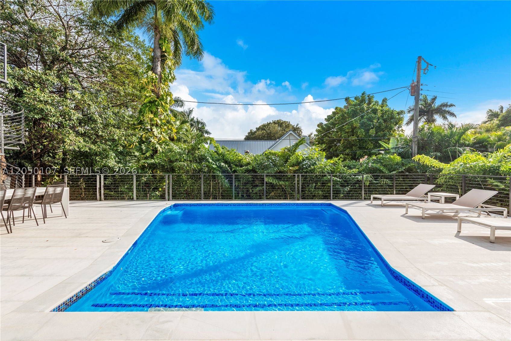 BAY LURE - Residential