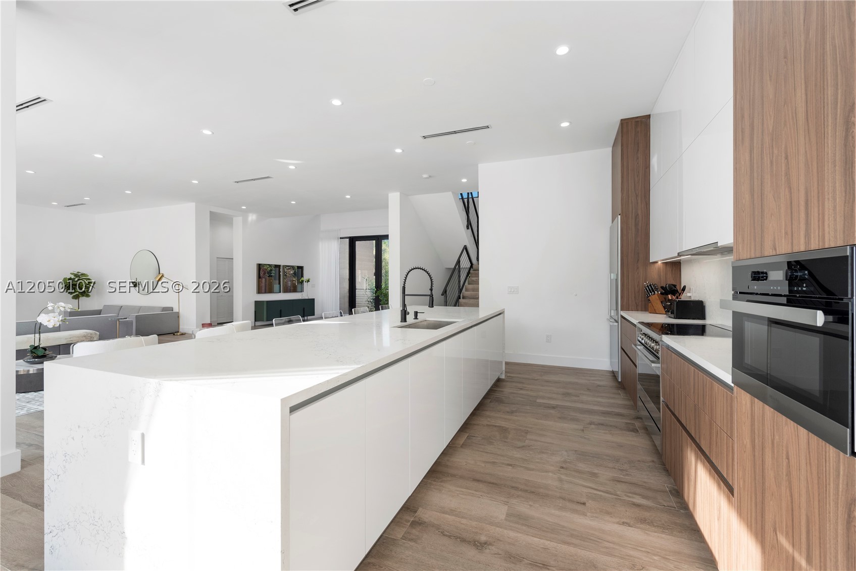 BAY LURE - Residential