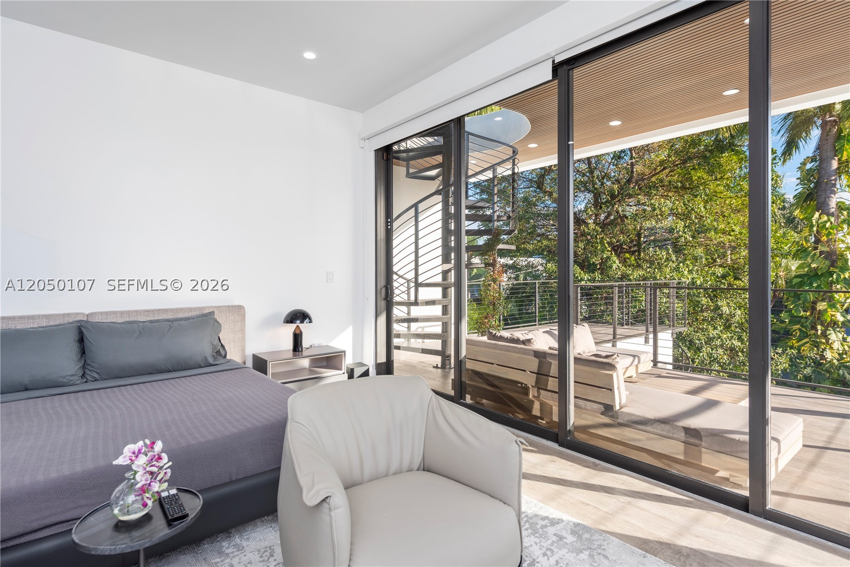 BAY LURE - Residential