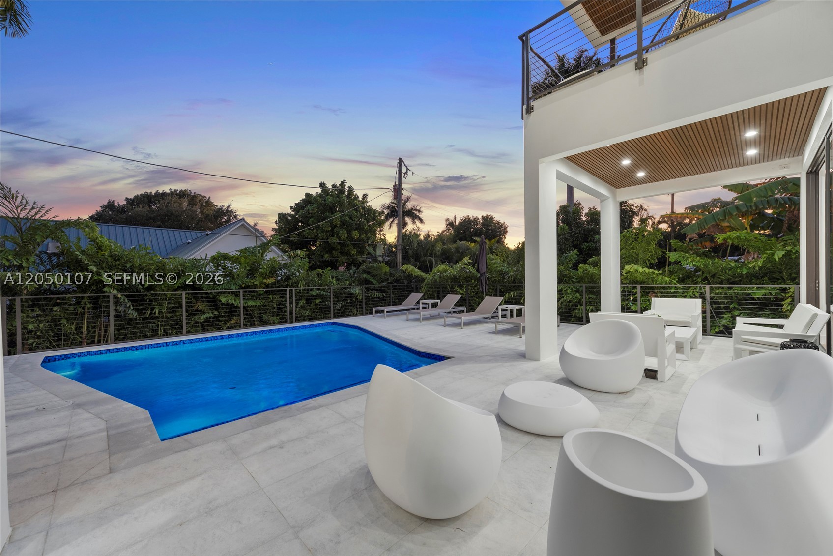 BAY LURE - Residential