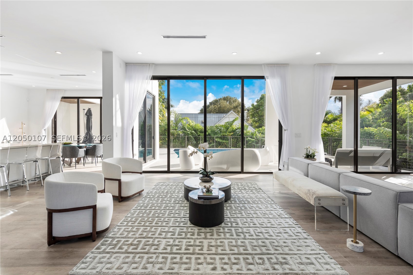 BAY LURE - Residential