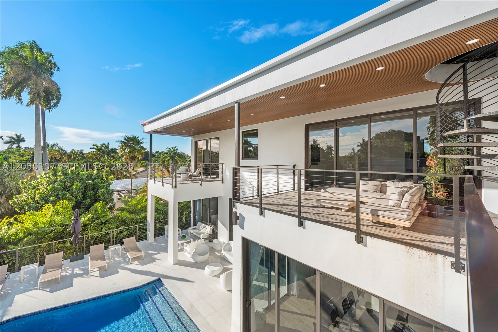 BAY LURE - Residential