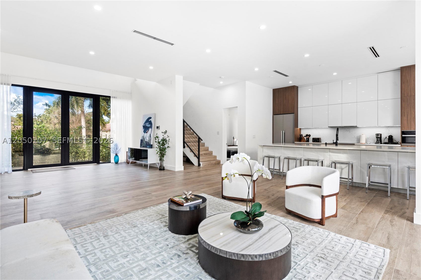 BAY LURE - Residential