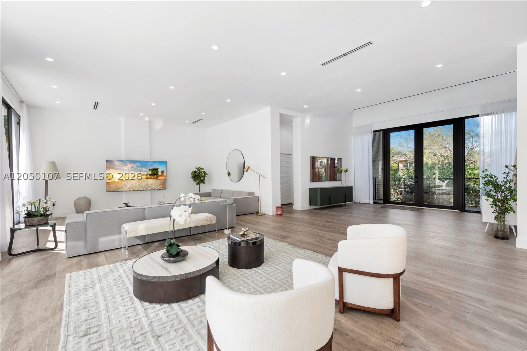 BAY LURE - Residential