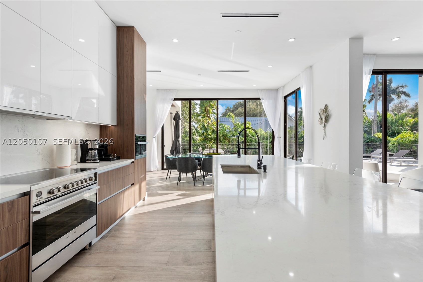 BAY LURE - Residential
