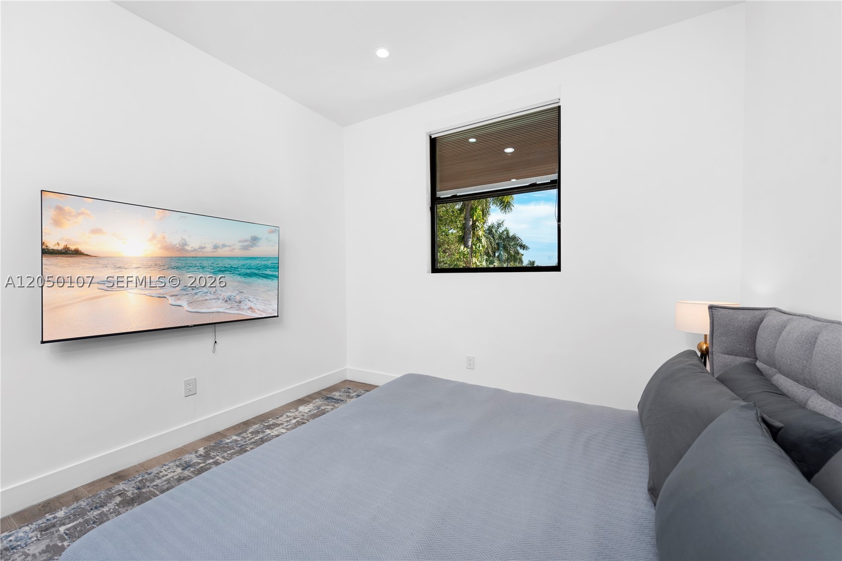 BAY LURE - Residential