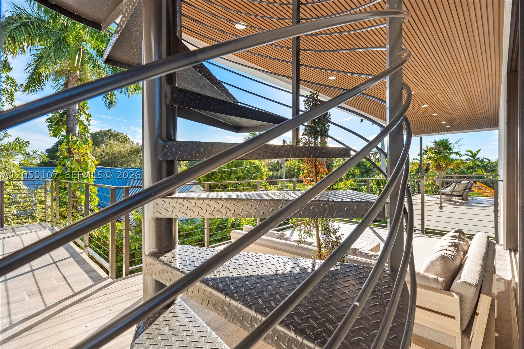 BAY LURE - Residential