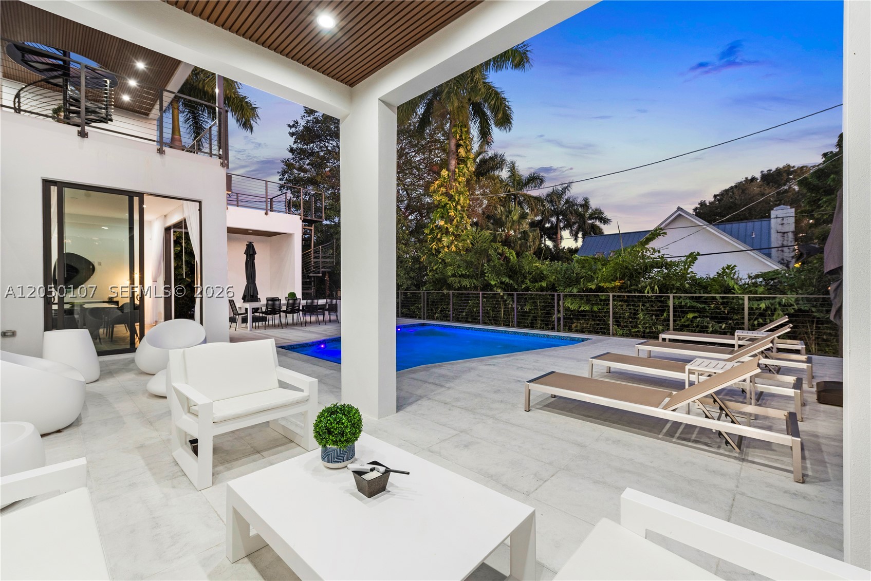 BAY LURE - Residential