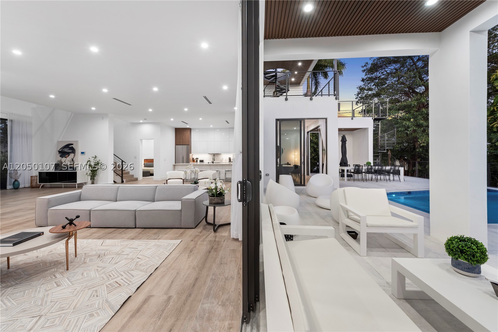 BAY LURE - Residential