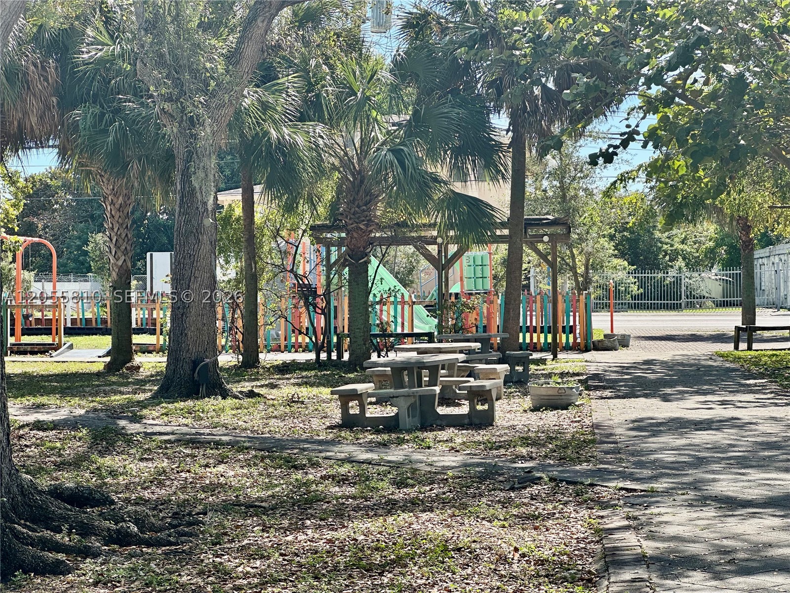 MAGNOLIA SUB - Residential Lease