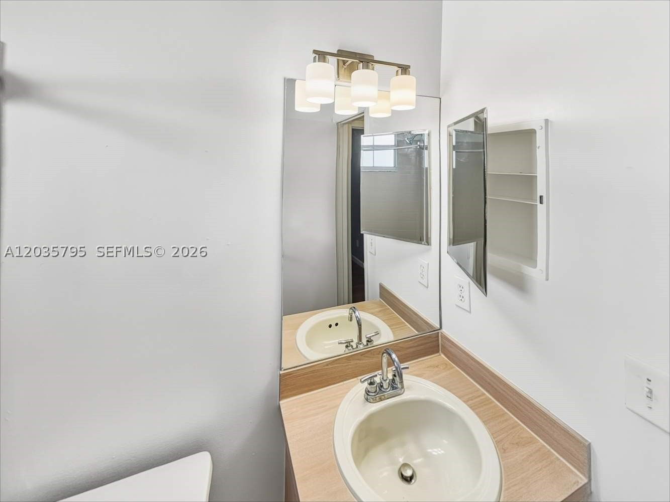 CHAPEL TRAIL II - Residential Lease