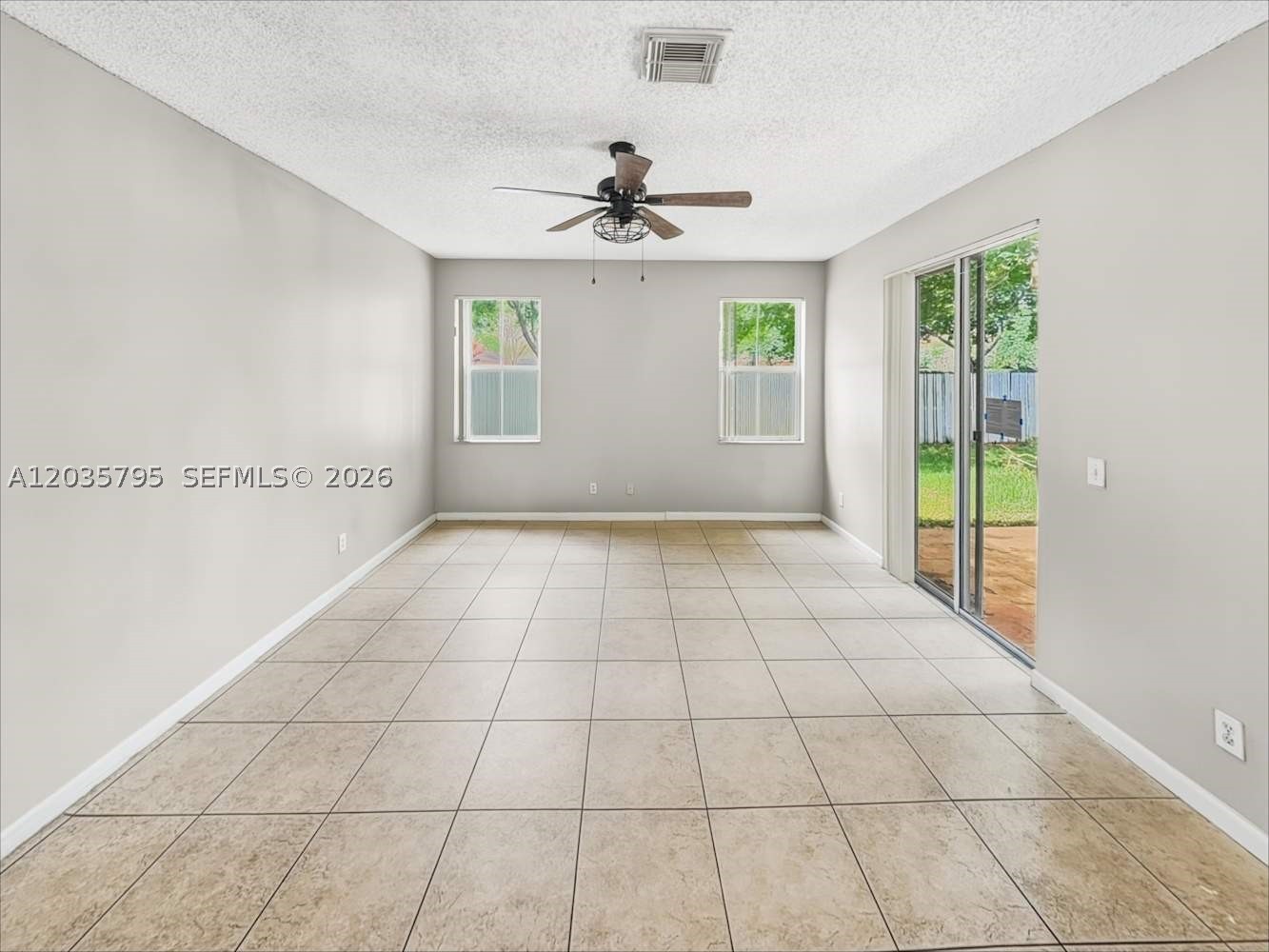 CHAPEL TRAIL II - Residential Lease
