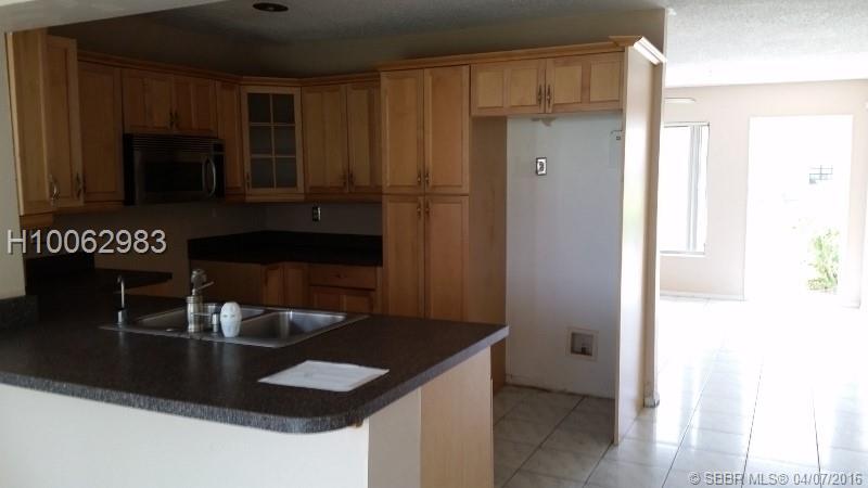 Broadview Country Club Es - Residential