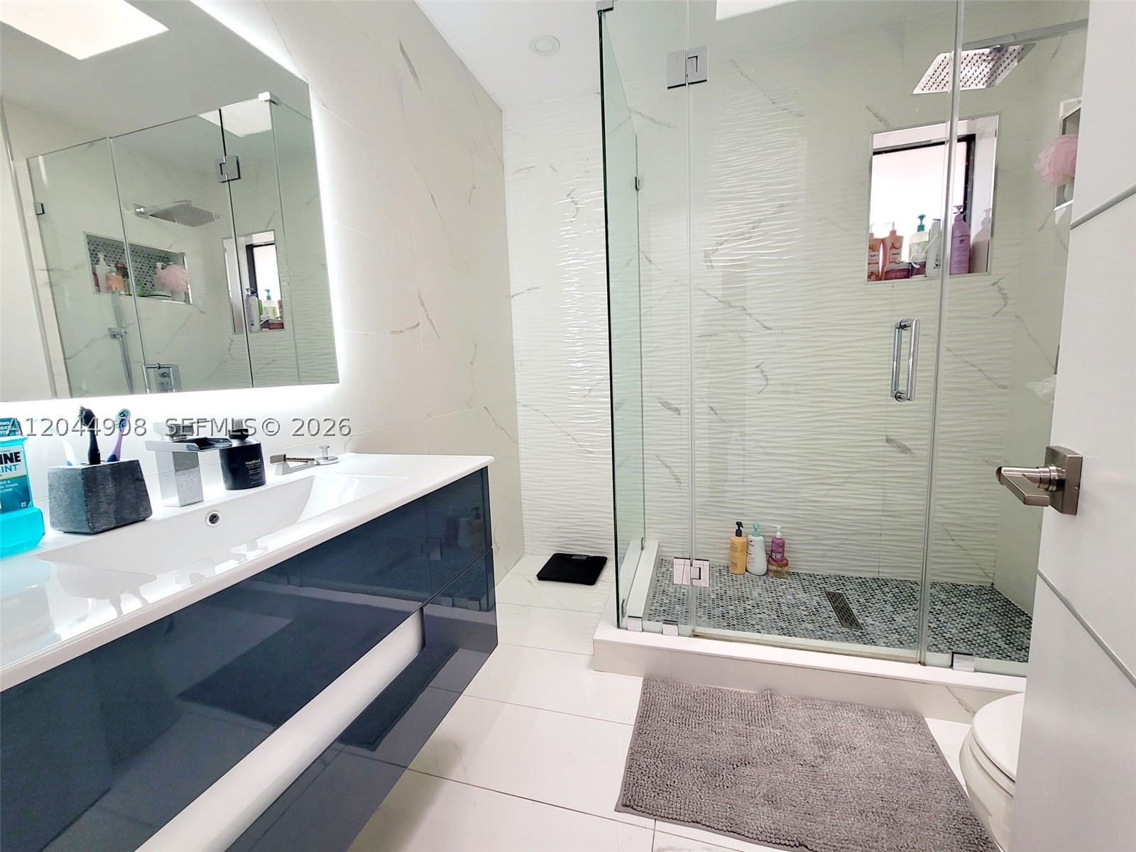COUNTRY LAKE MANORS SEC 2 - Residential