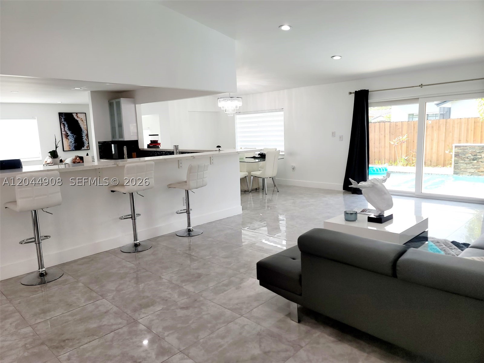 COUNTRY LAKE MANORS SEC 2 - Residential