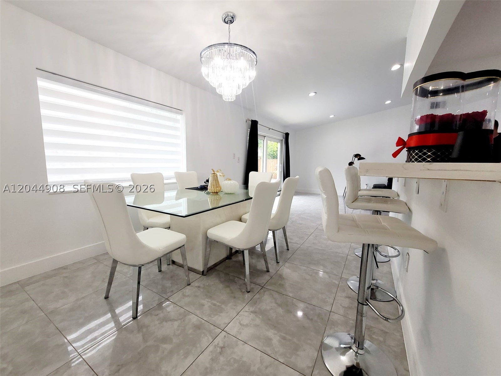 COUNTRY LAKE MANORS SEC 2 - Residential