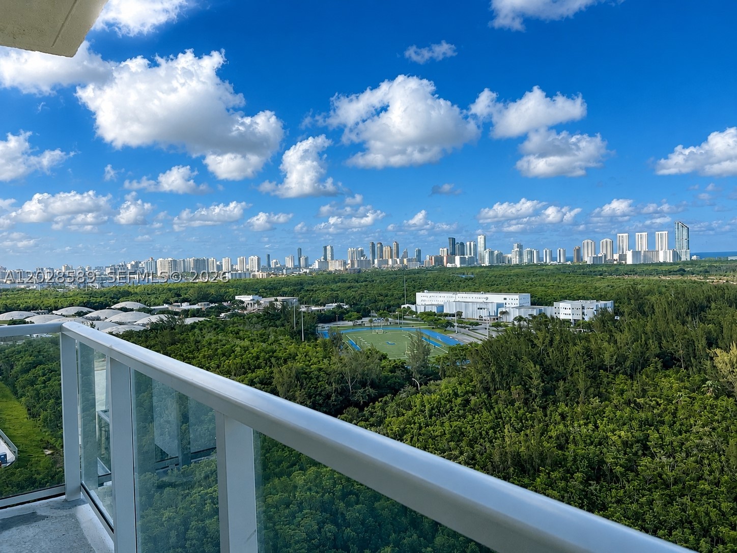 THE OAKS I CONDO - Residential