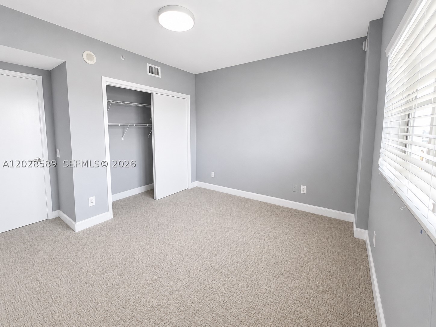 THE OAKS I CONDO - Residential
