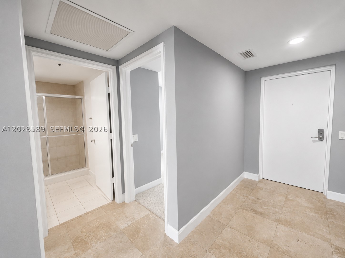 THE OAKS I CONDO - Residential