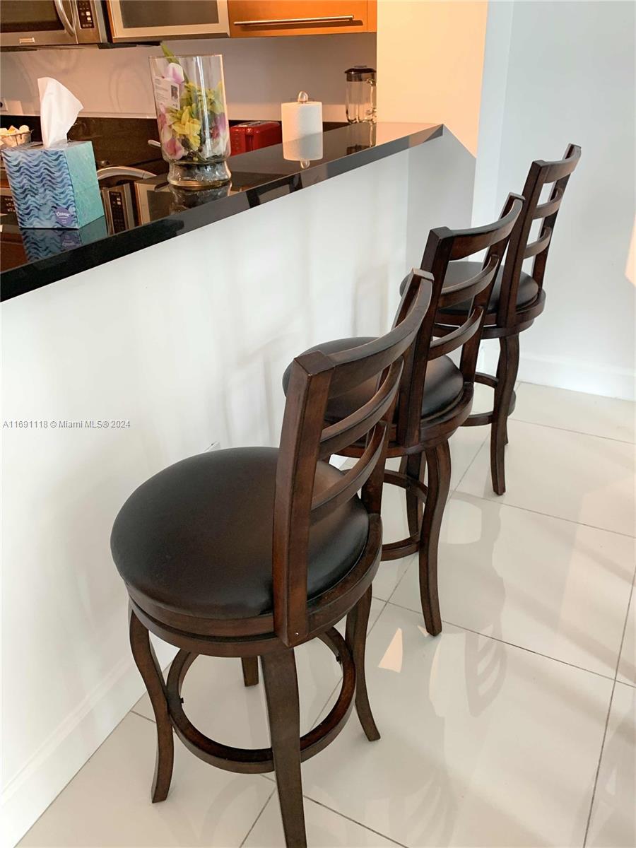 VIZCAYNE SOUTH CONDO - Residential Lease