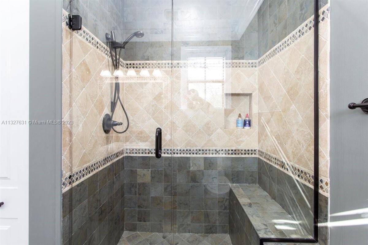 VISTA DEL LAGO - Residential