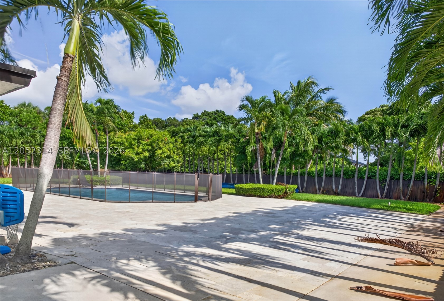MILLER DRIVE ESTATES - Residential Lease