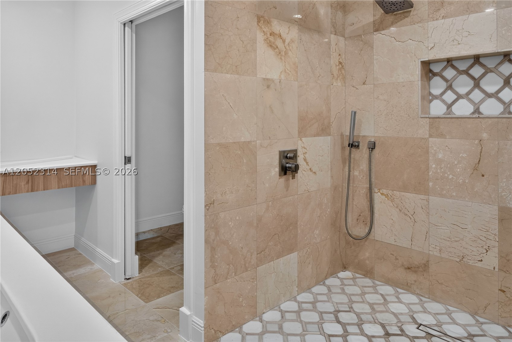 MILLER DRIVE ESTATES - Residential Lease