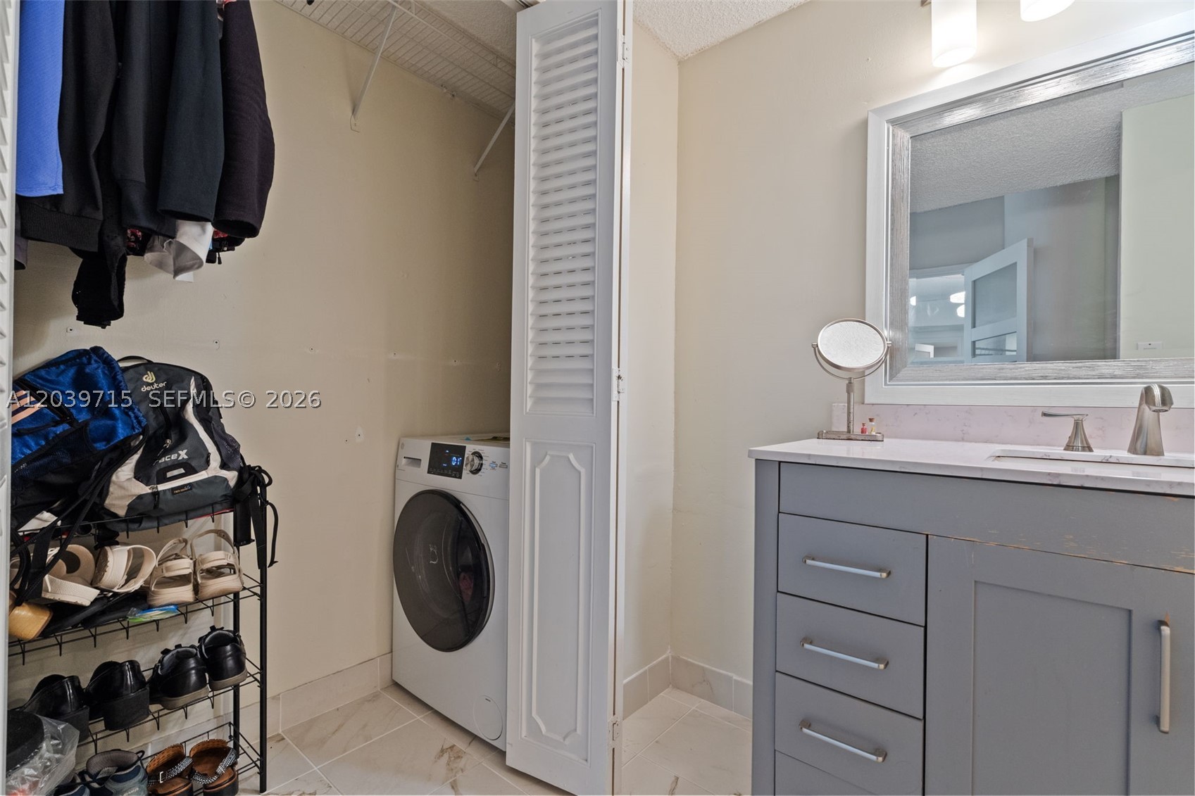 SEA AIR TOWERS CONDO - Residential