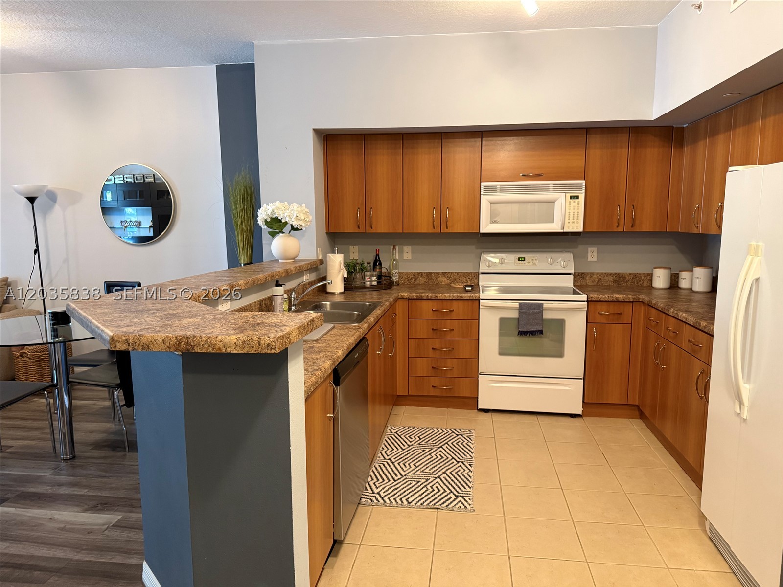 PINEAPPLE GROVE VILLAGE C - Residential Lease